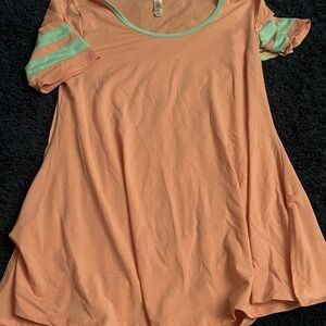 LuLaRoe Peach and Mint Short Sleeve Top